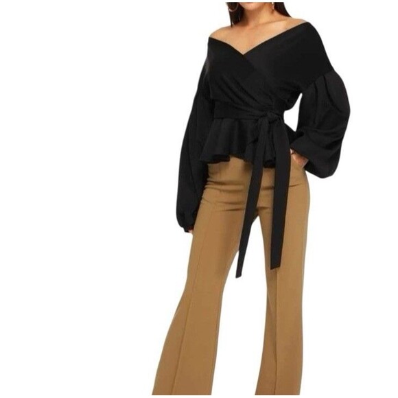 Elegant Black Off-Shoulder Blouse - Picture 4 of 14